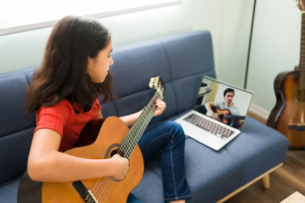 Personalised online guitar lessons with experienced tutors