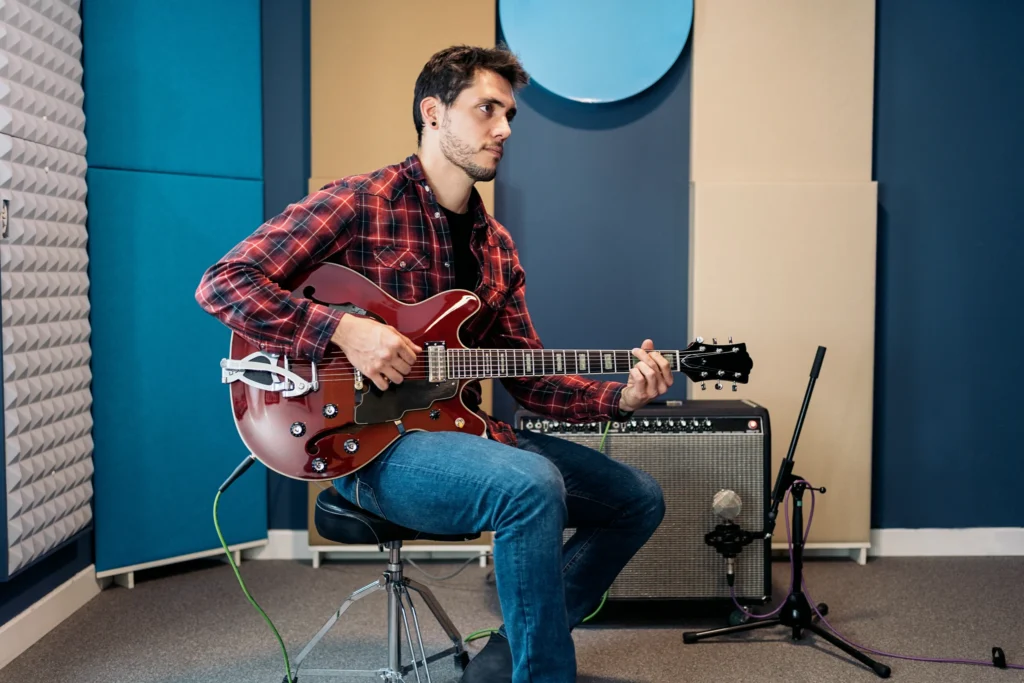 Guitar lessons for school students with experienced music tutors