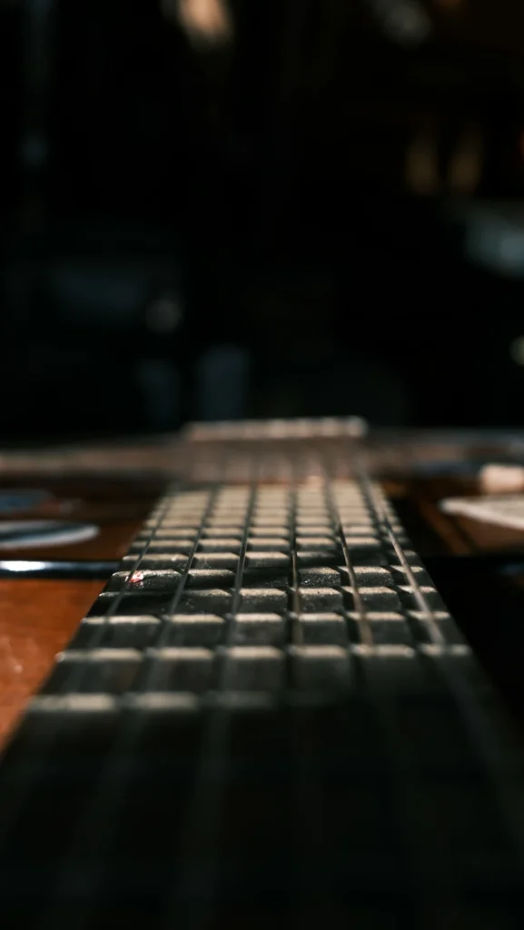Small group guitar classes with experienced tutors